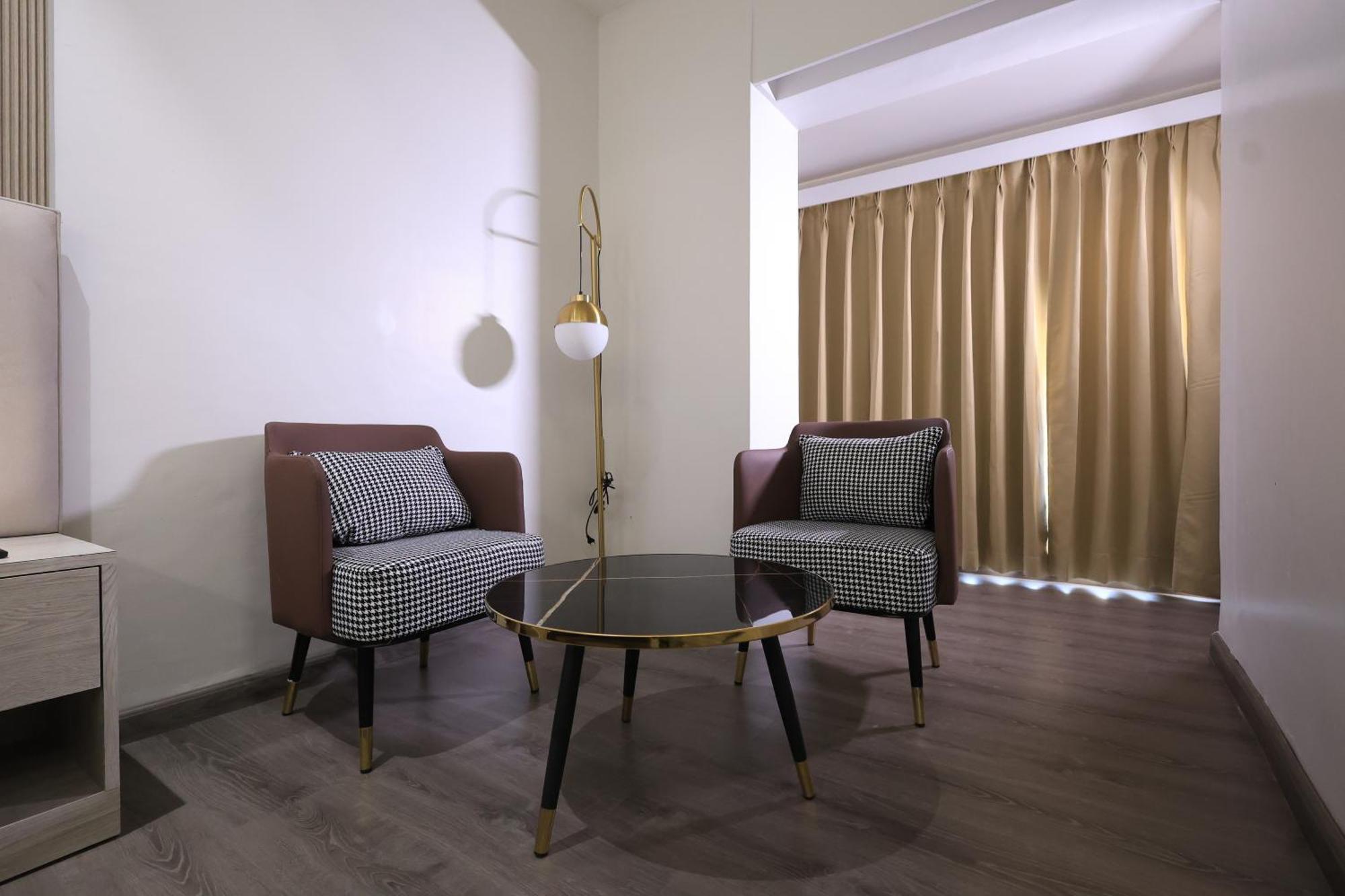 Hotel Swarn Towers Bareilly Exteriér fotografie